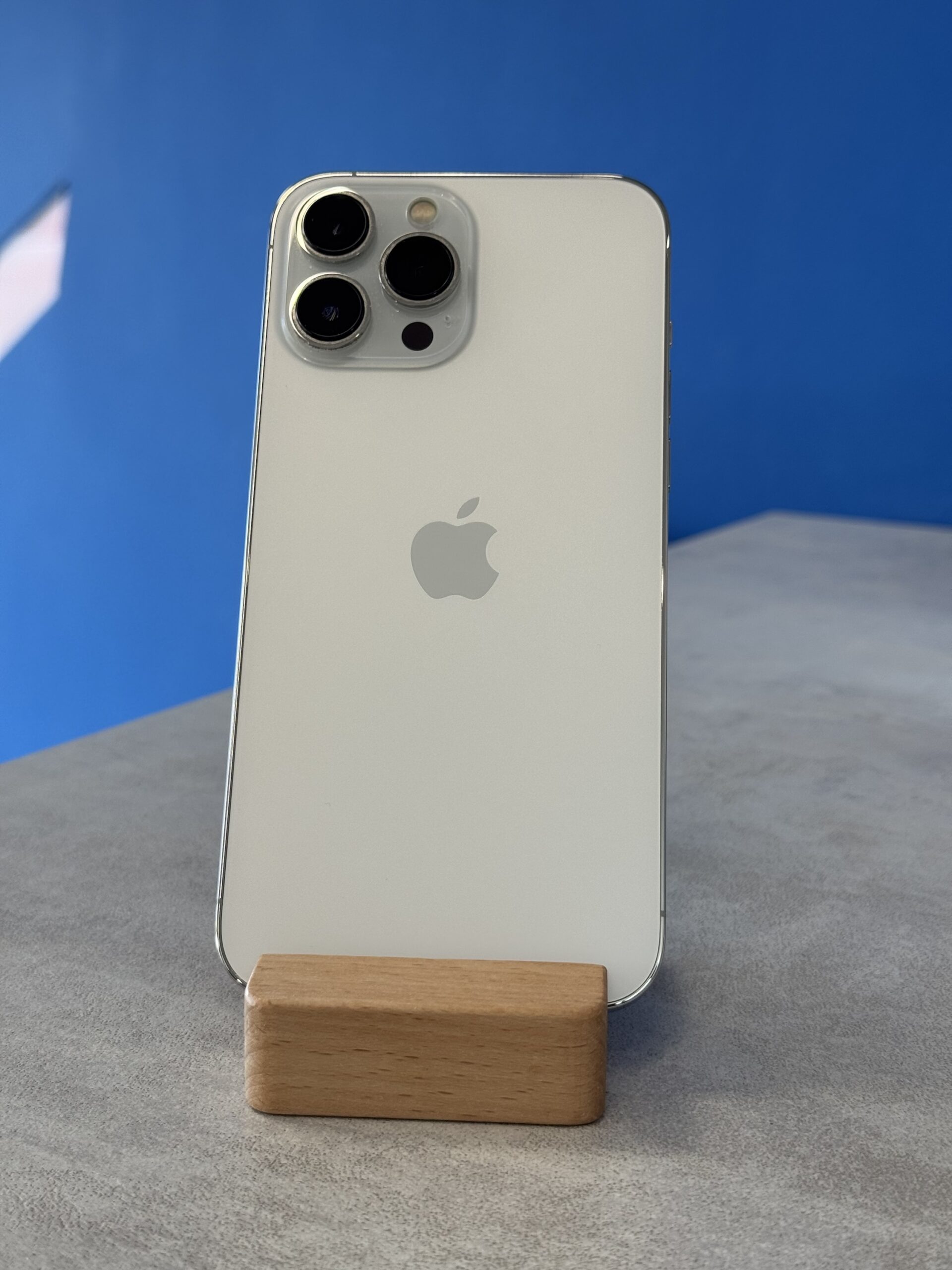 iphone-17-pro-max-silver-256-gb-grado-a-2