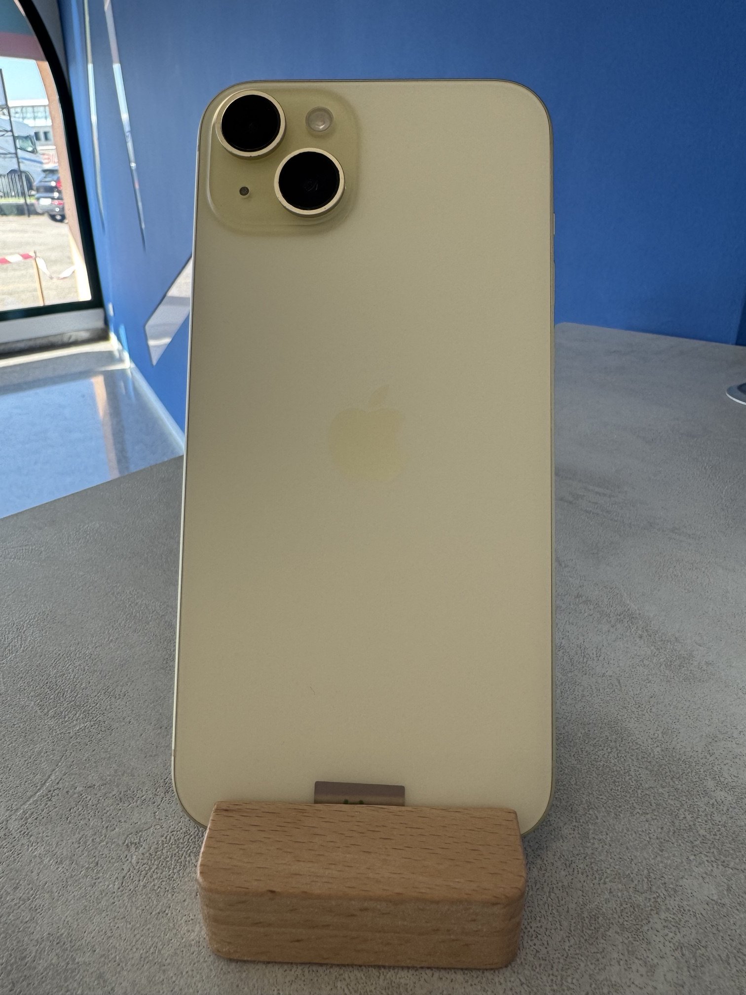 iphone-15-plus-giallo-128gb